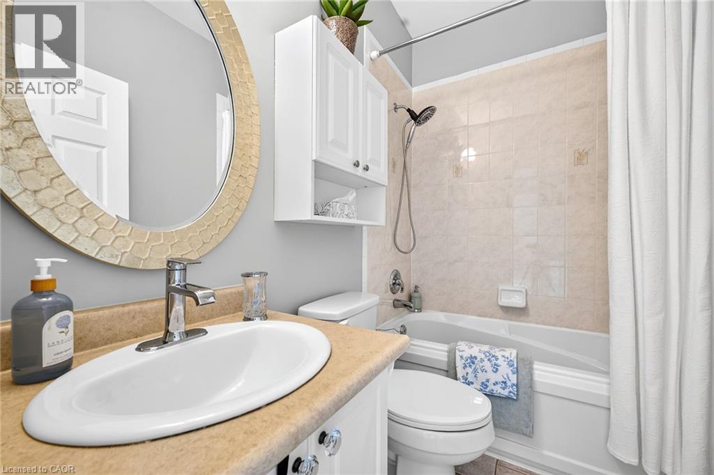 #315 262 DUNDAS Street E - 30