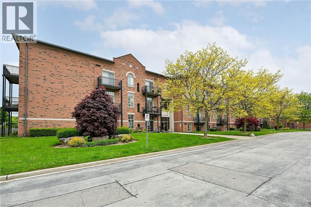 #315 262 DUNDAS Street E - 41