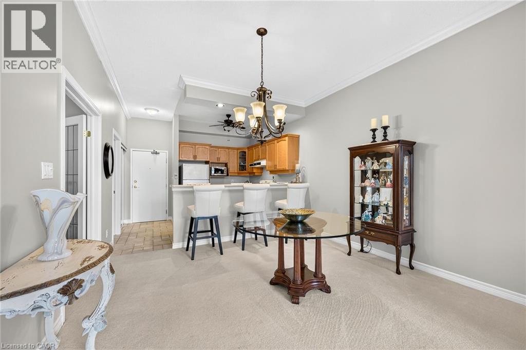 #315 262 DUNDAS Street E - 5