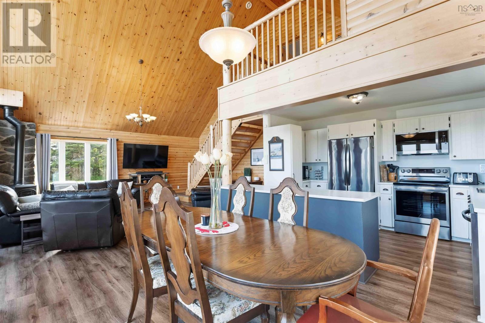 463 Fort Point Road - 32