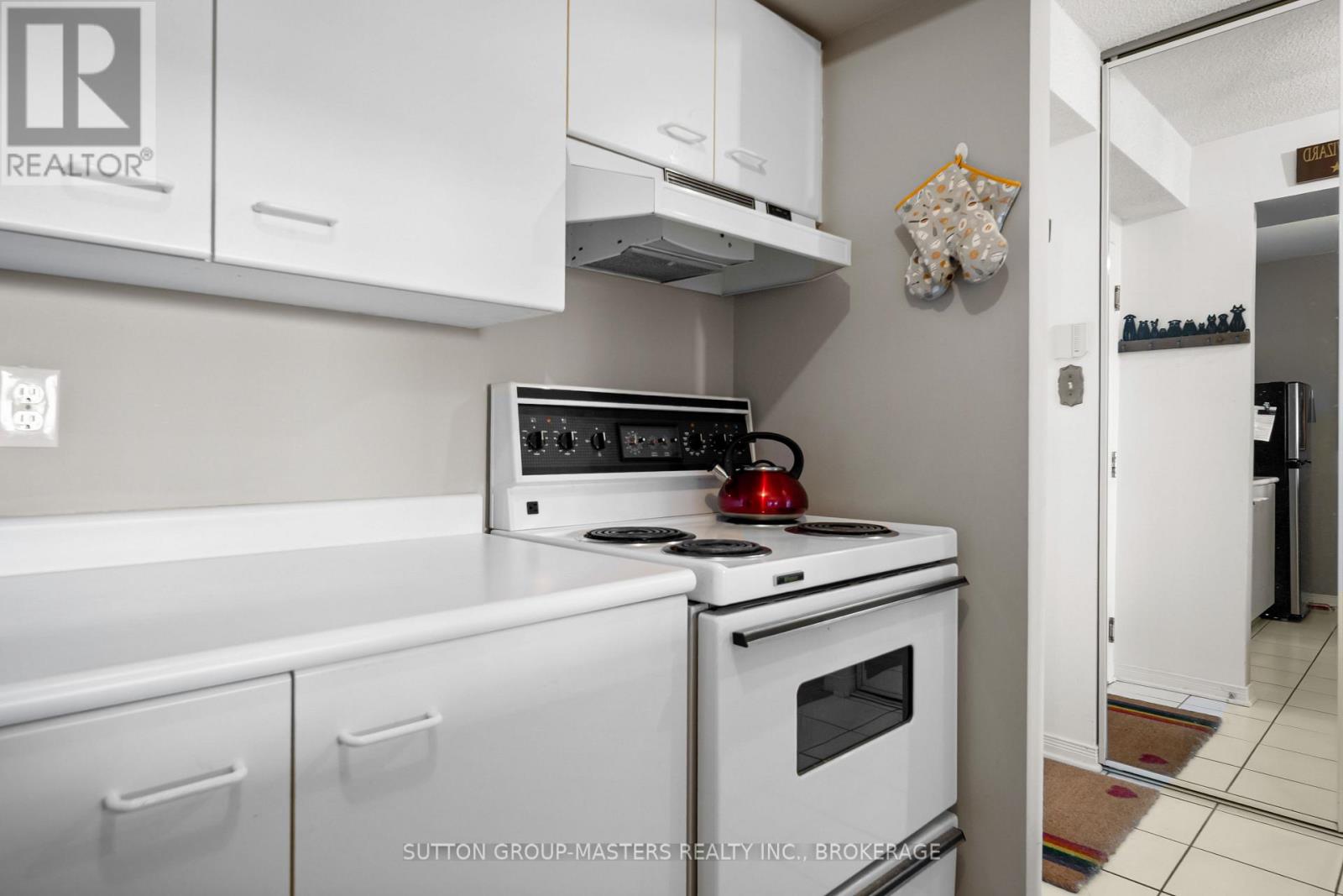 #611 675 DAVIS DRIVE - 12