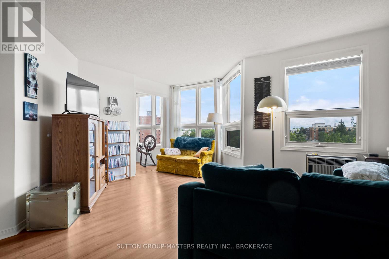 #611 675 DAVIS DRIVE - 13