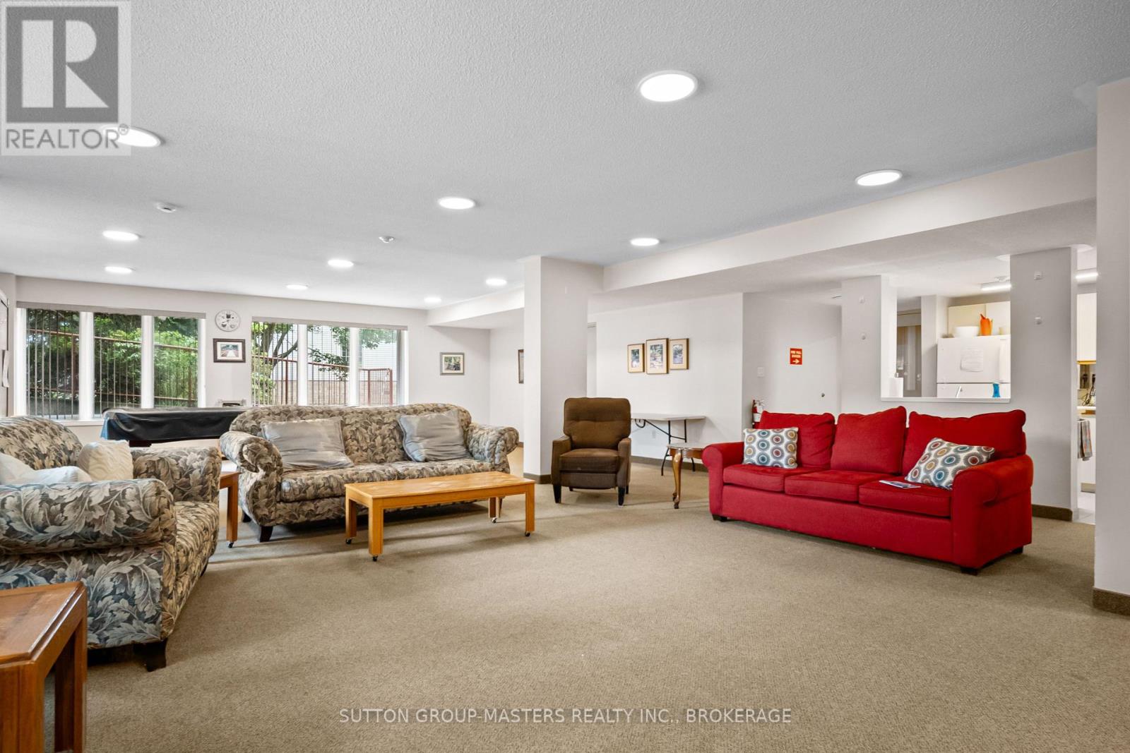 #611 675 DAVIS DRIVE - 24
