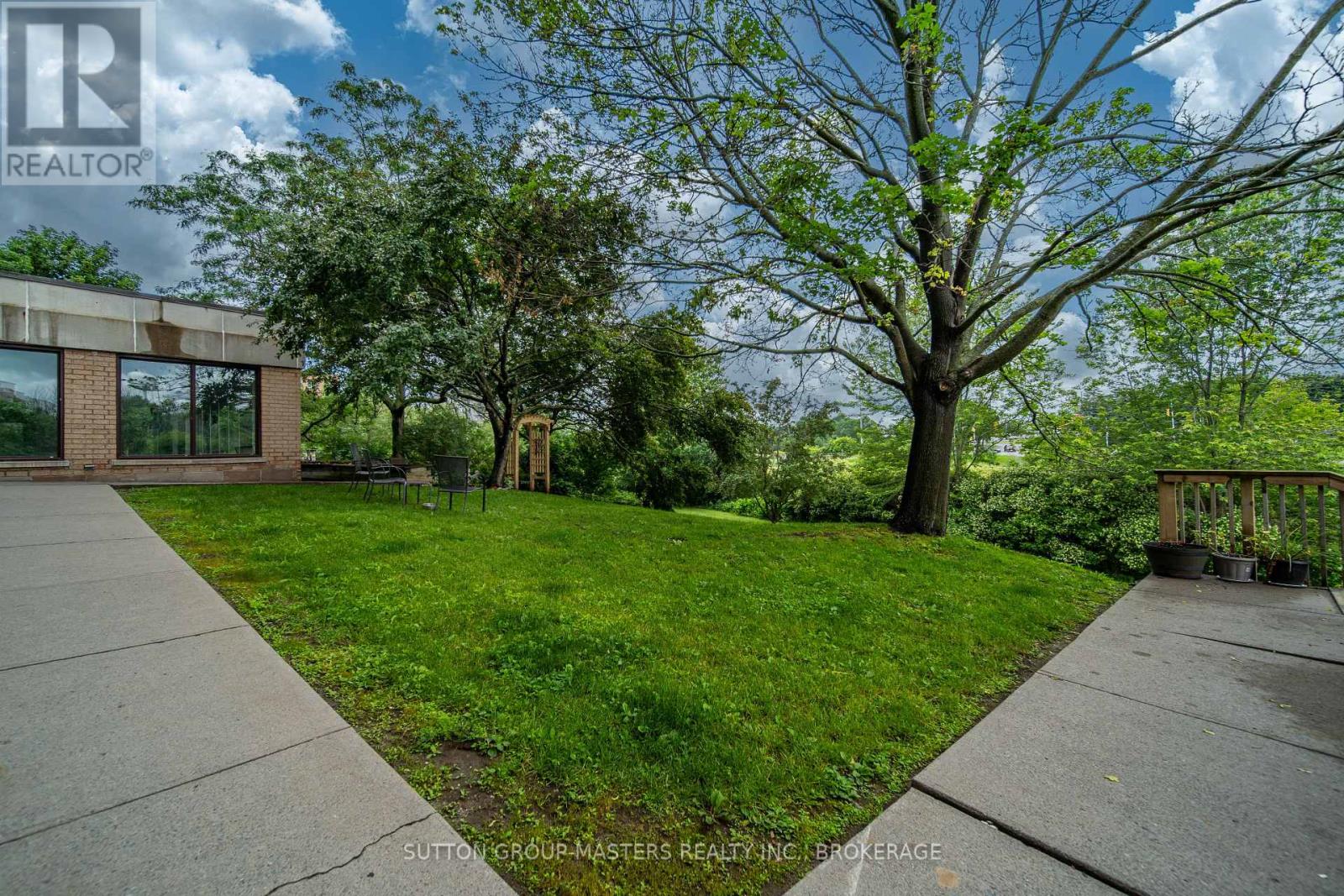 #611 675 DAVIS DRIVE - 29