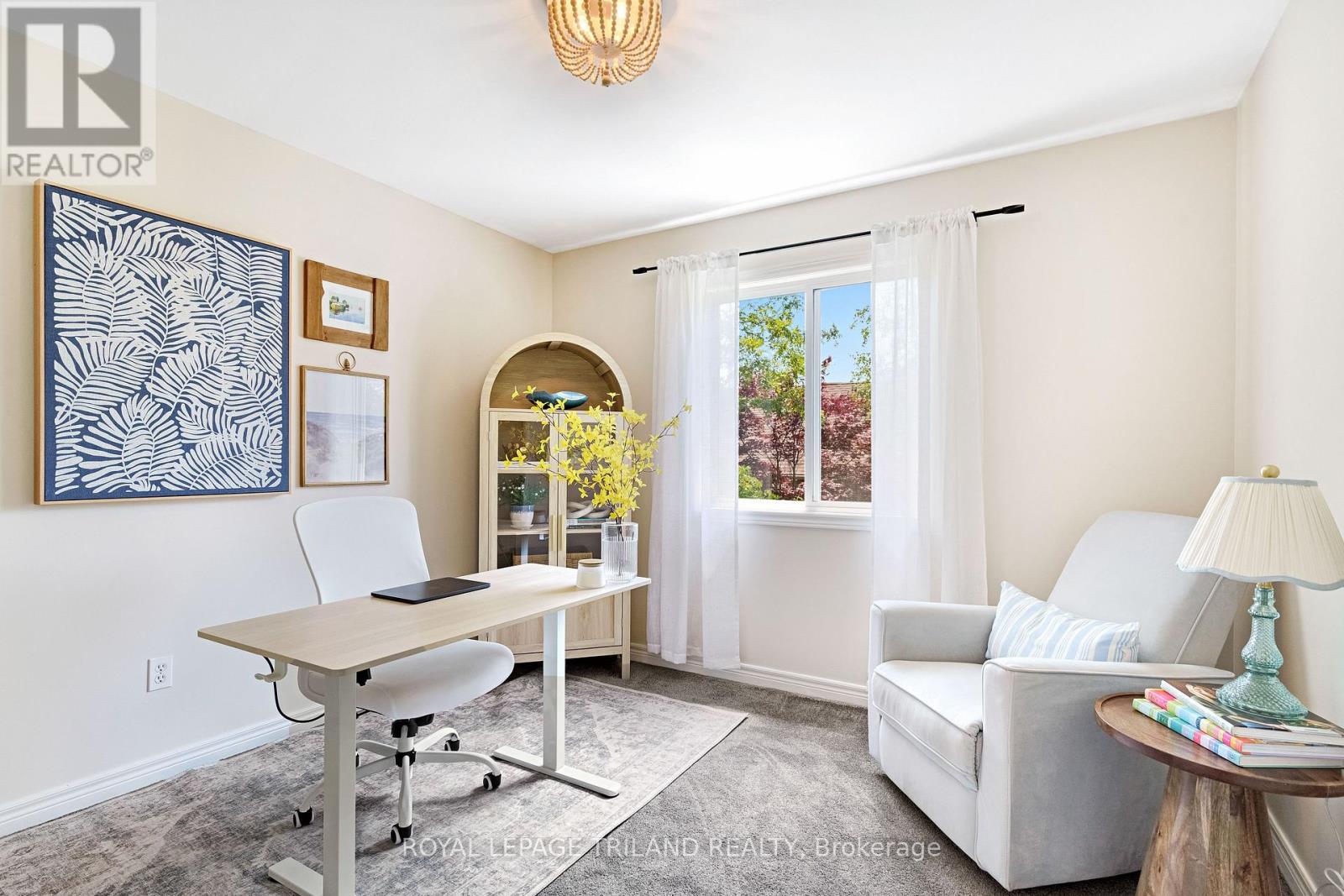 18 SIFTON DRIVE - 23