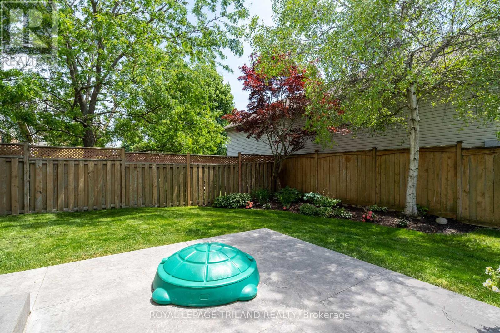 18 SIFTON DRIVE - 37
