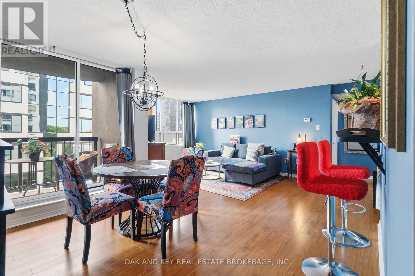 #804 155 KENT STREET - 10