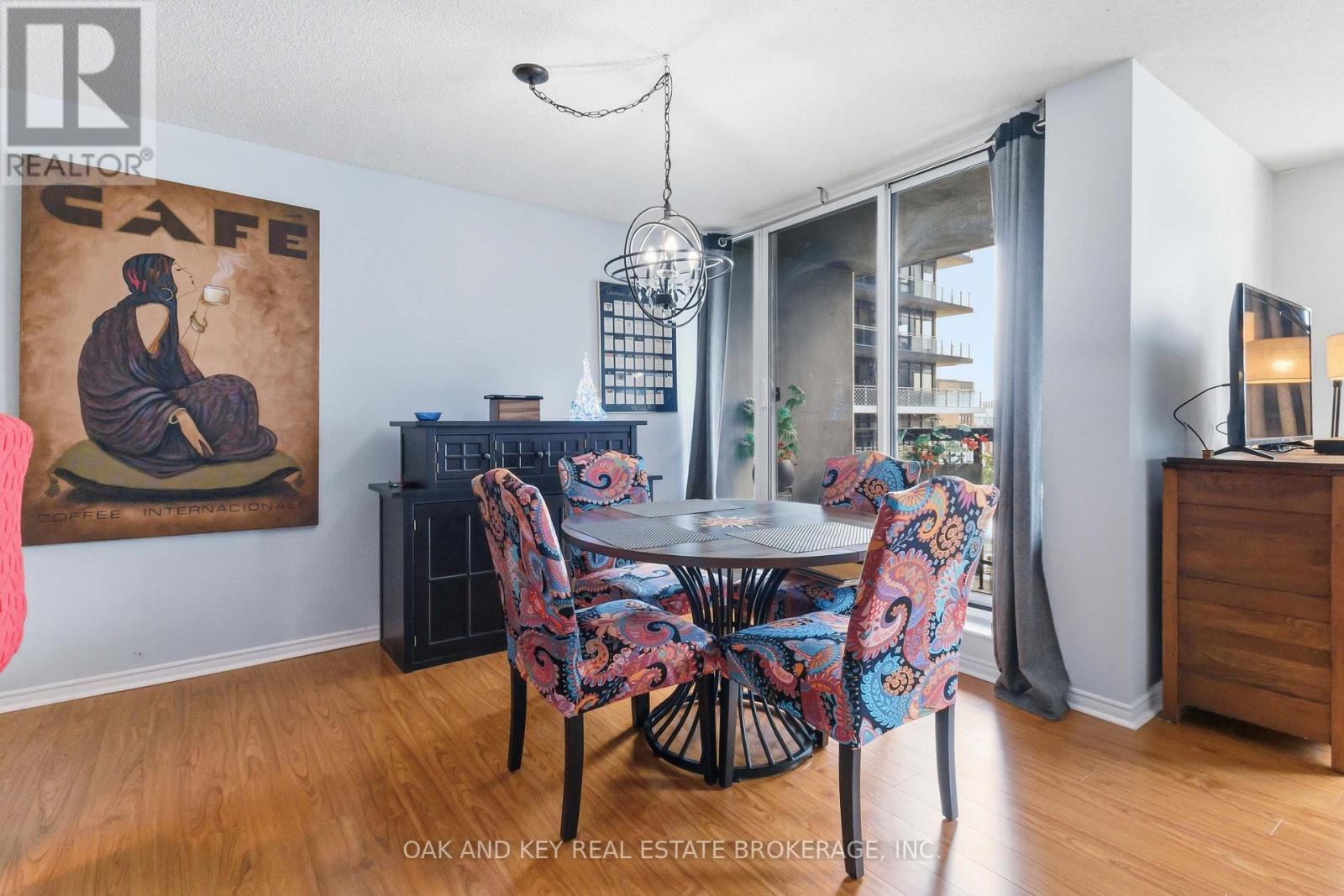 #804 155 KENT STREET - 19