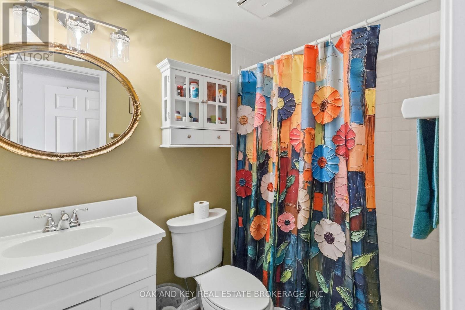 #804 155 KENT STREET - 23