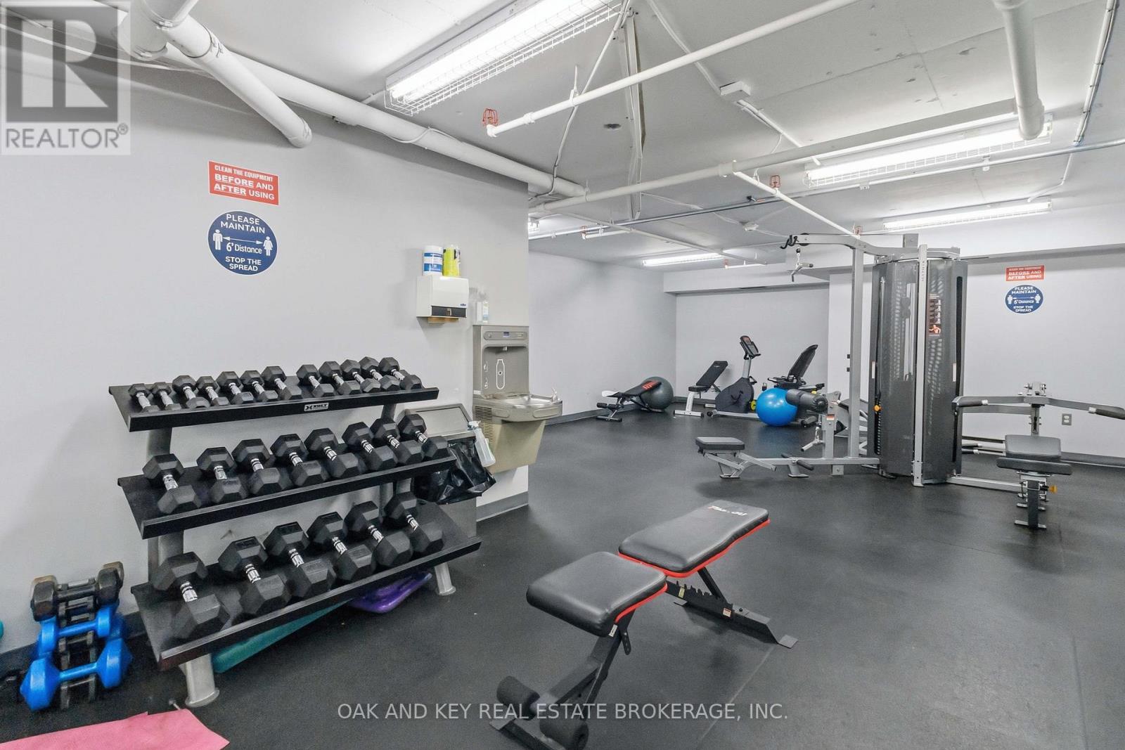 #804 155 KENT STREET - 25