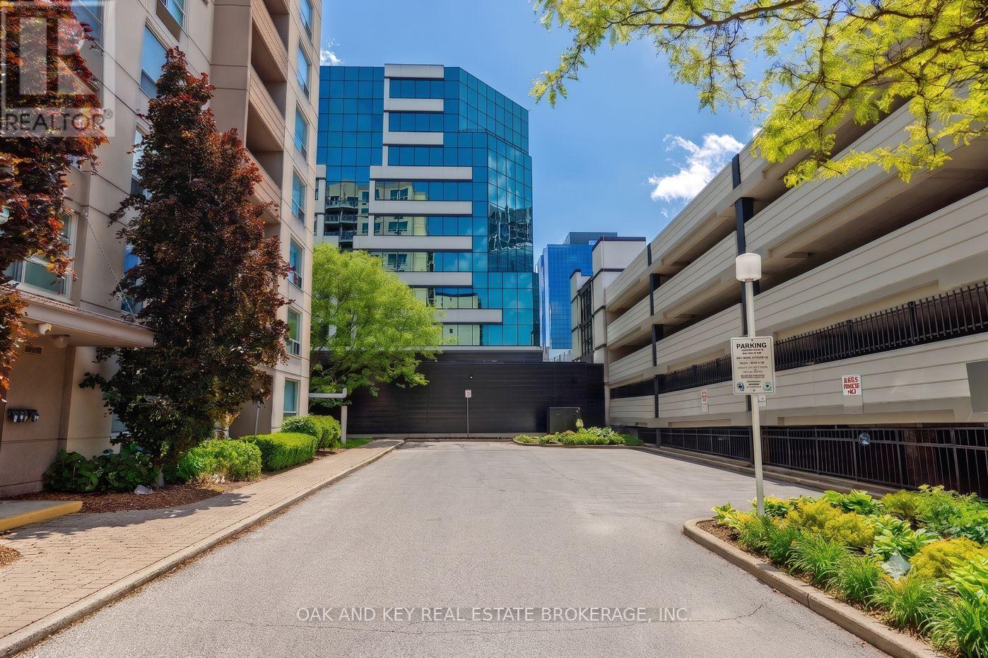 #804 155 KENT STREET - 30