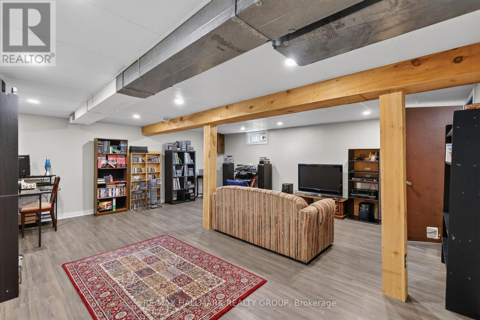 460 PATTIE DRIVE - 21