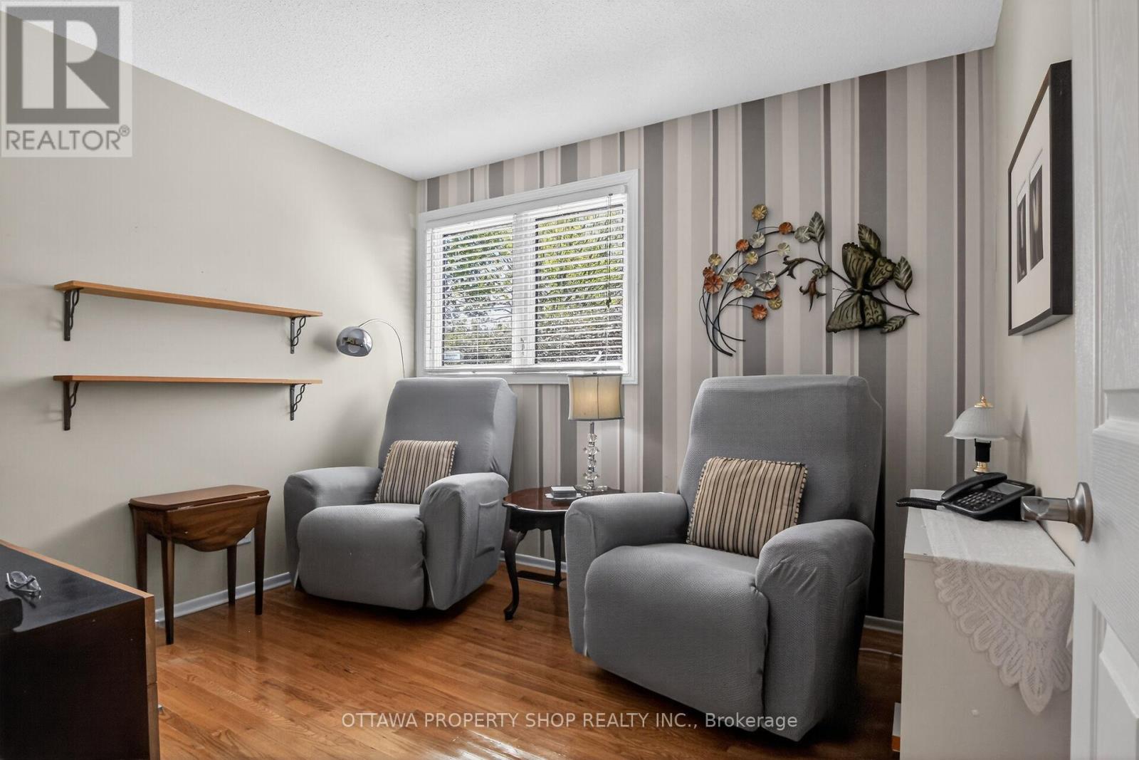 49 COUNTRY LANE - 20