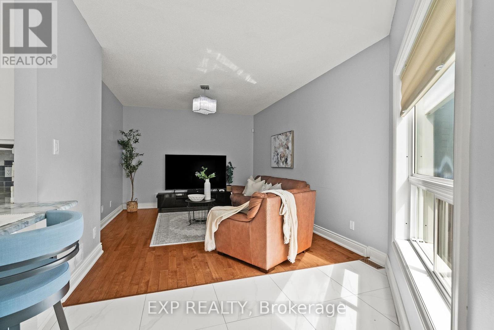 112 REDCLIFF AVENUE - 16
