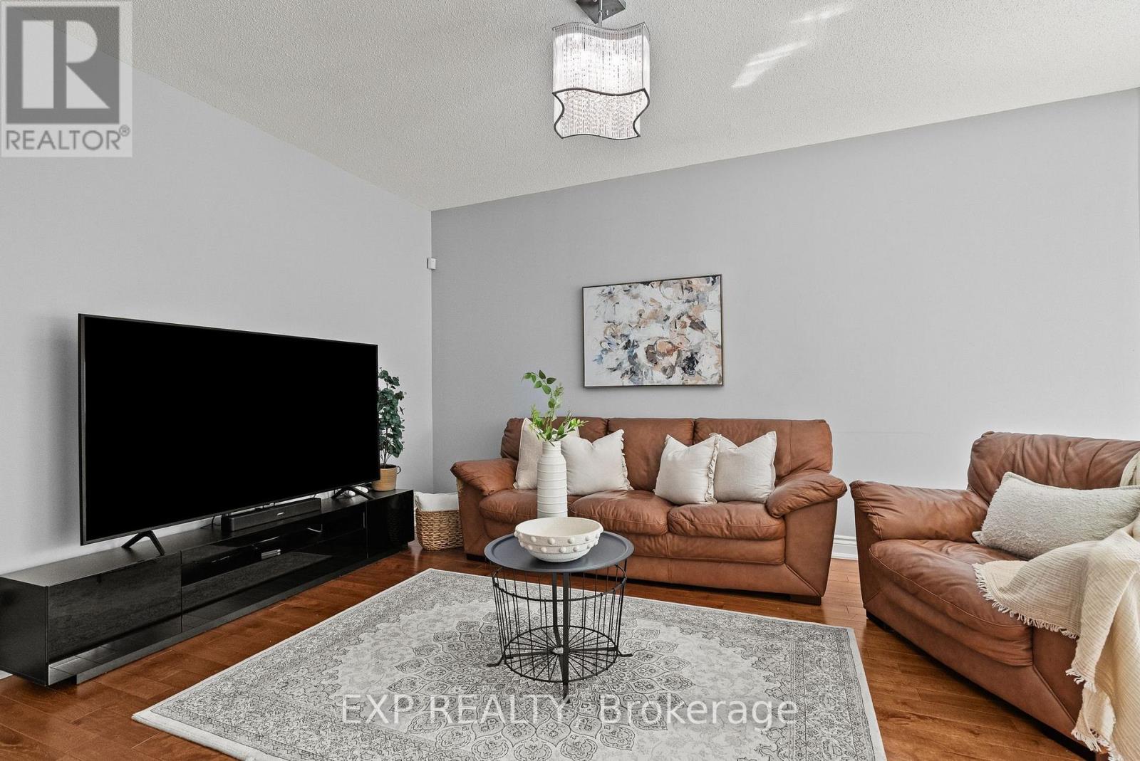 112 REDCLIFF AVENUE - 18