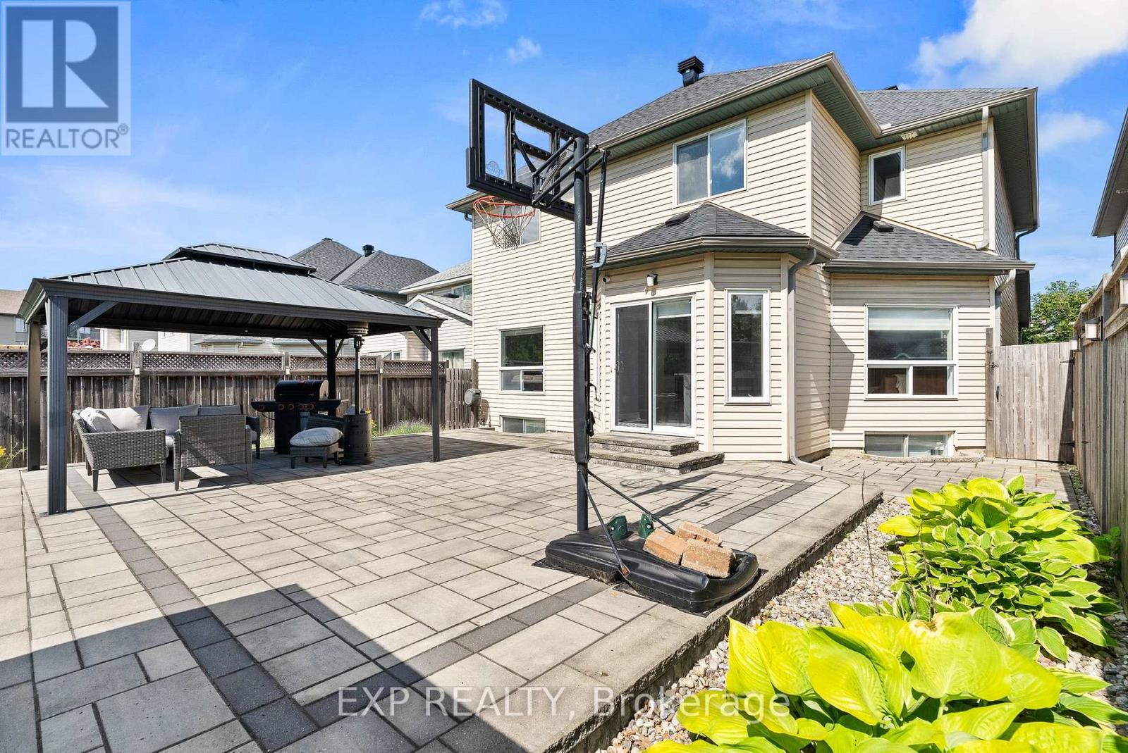 112 REDCLIFF AVENUE - 41