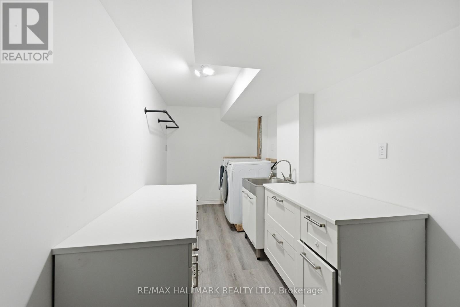 2 MANGROVE ROAD - 32