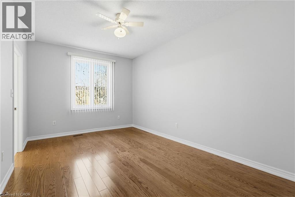 34 GREENTRAIL Drive - 18