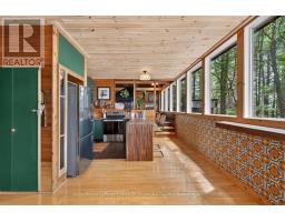 Foyer - 1053 East Walker Lake Drive, Lake Of Bays, ON P1H2J6 Photo 9