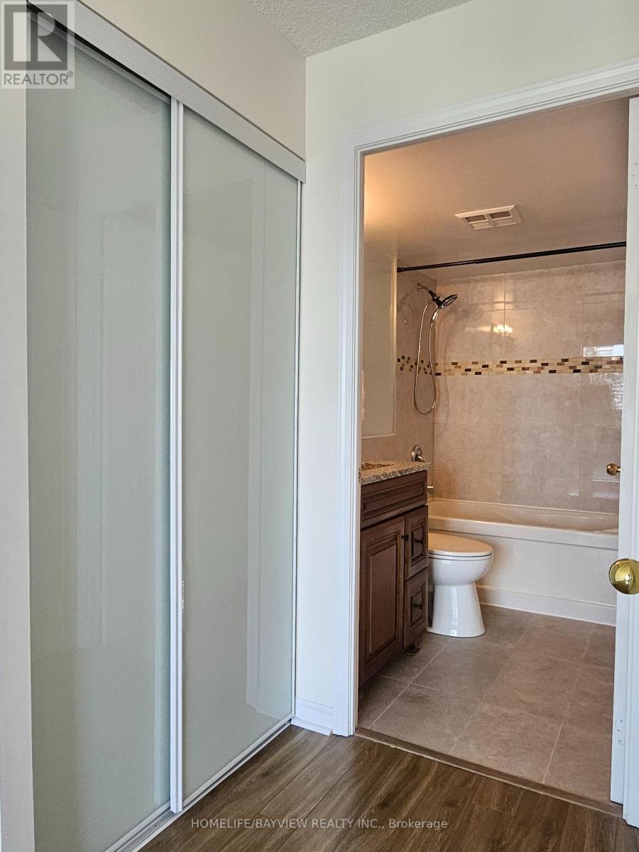#1816 7 LORRAINE DRIVE - 12