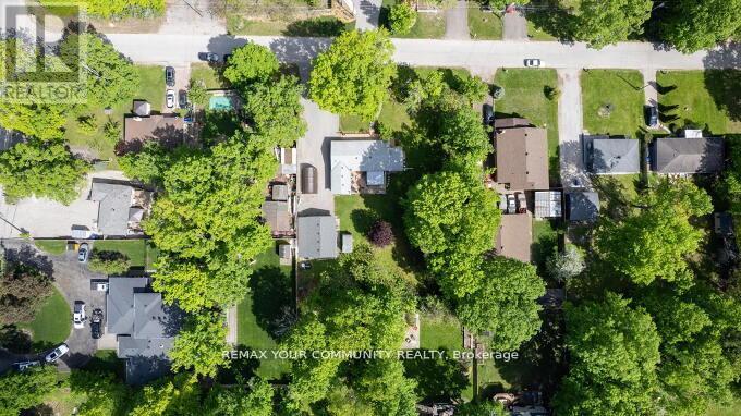 781 EDWARD STREET - 34