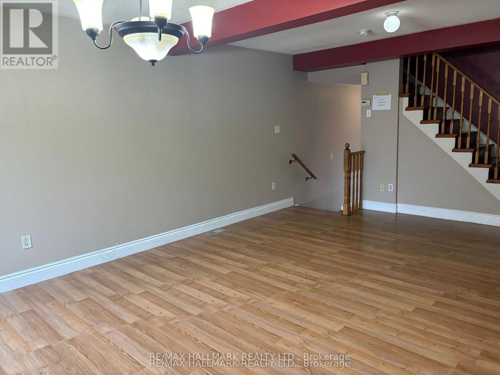 138 SPADINA ROAD - 2