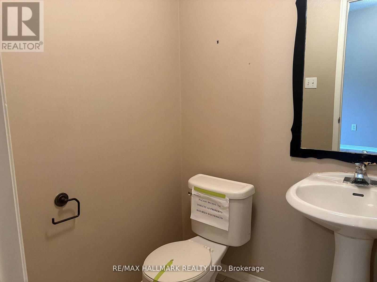 138 SPADINA ROAD - 5