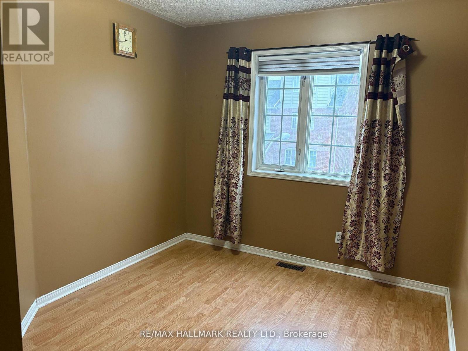 138 SPADINA ROAD - 7