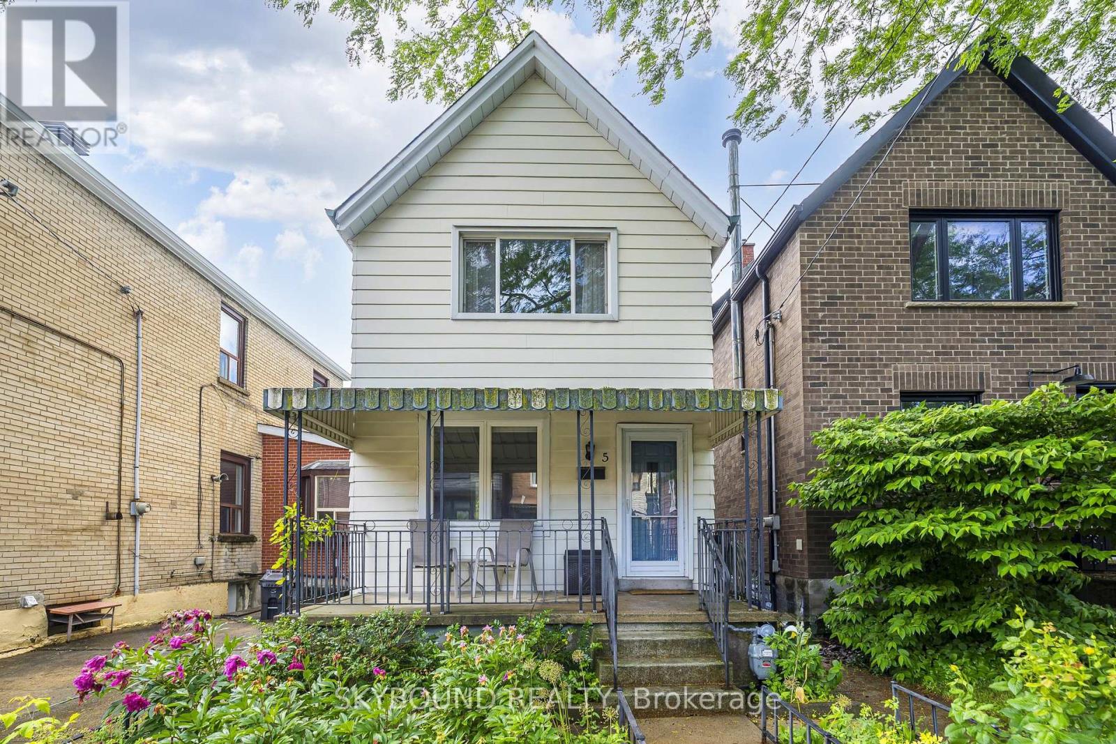 5 MANCHESTER AVENUE - 1