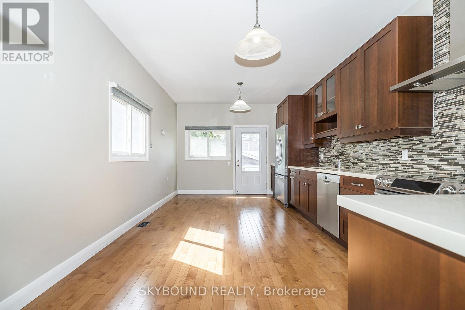 5 MANCHESTER AVENUE - 11