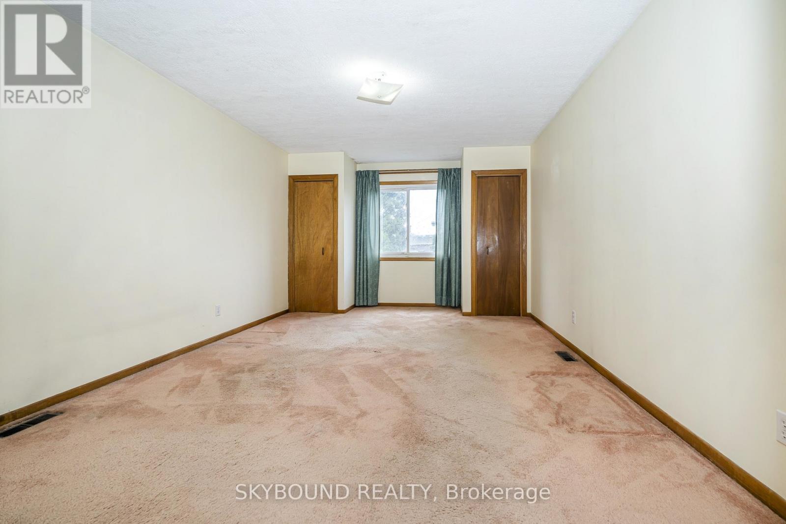 5 MANCHESTER AVENUE - 13