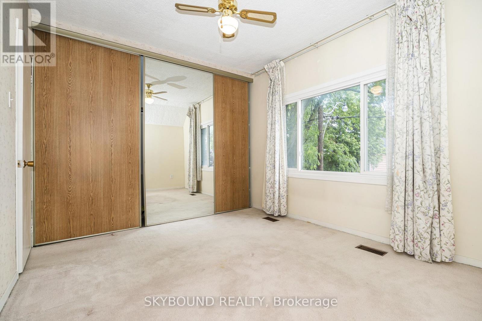 5 MANCHESTER AVENUE - 17