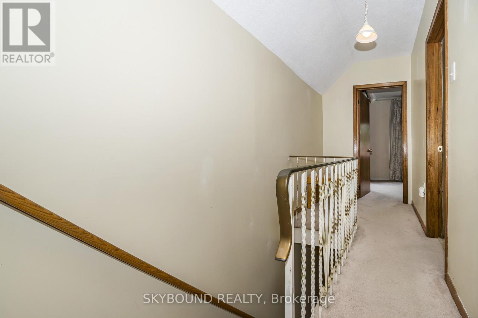 5 MANCHESTER AVENUE - 23