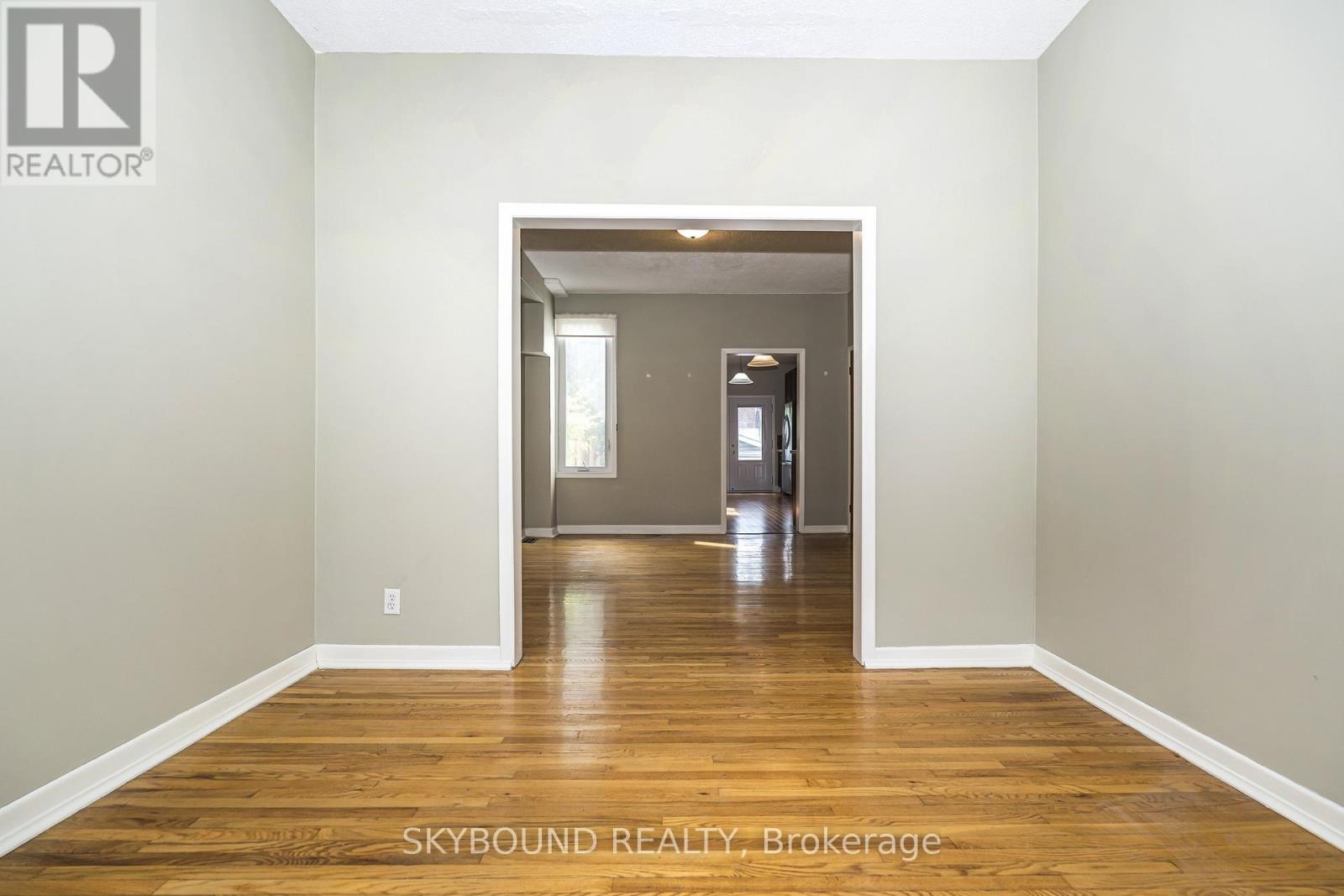 5 MANCHESTER AVENUE - 3