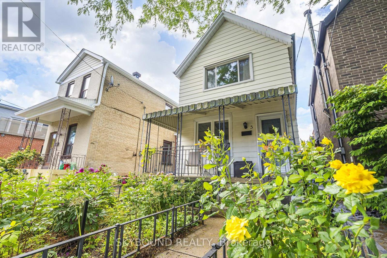 5 MANCHESTER AVENUE - 34