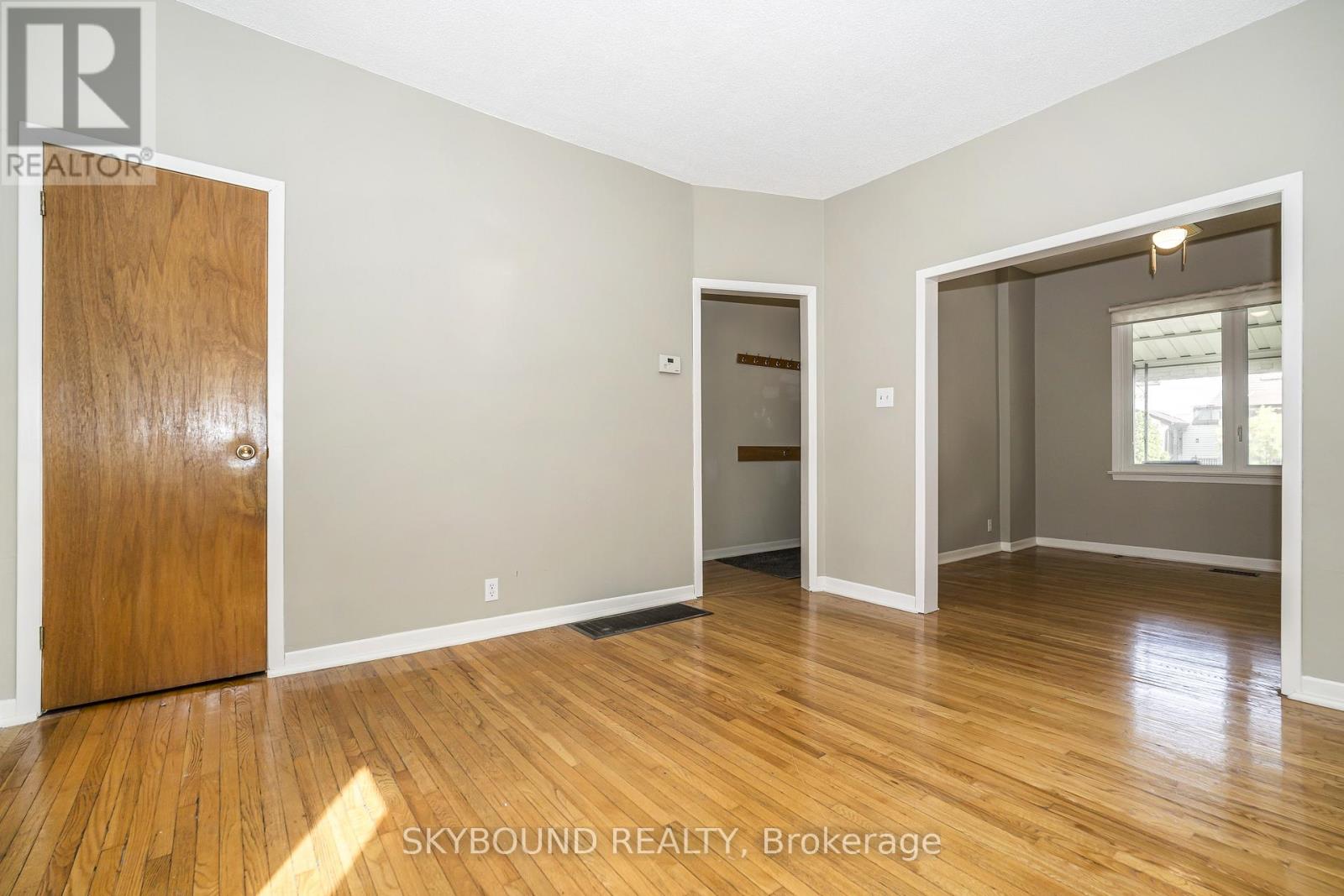 5 MANCHESTER AVENUE - 4