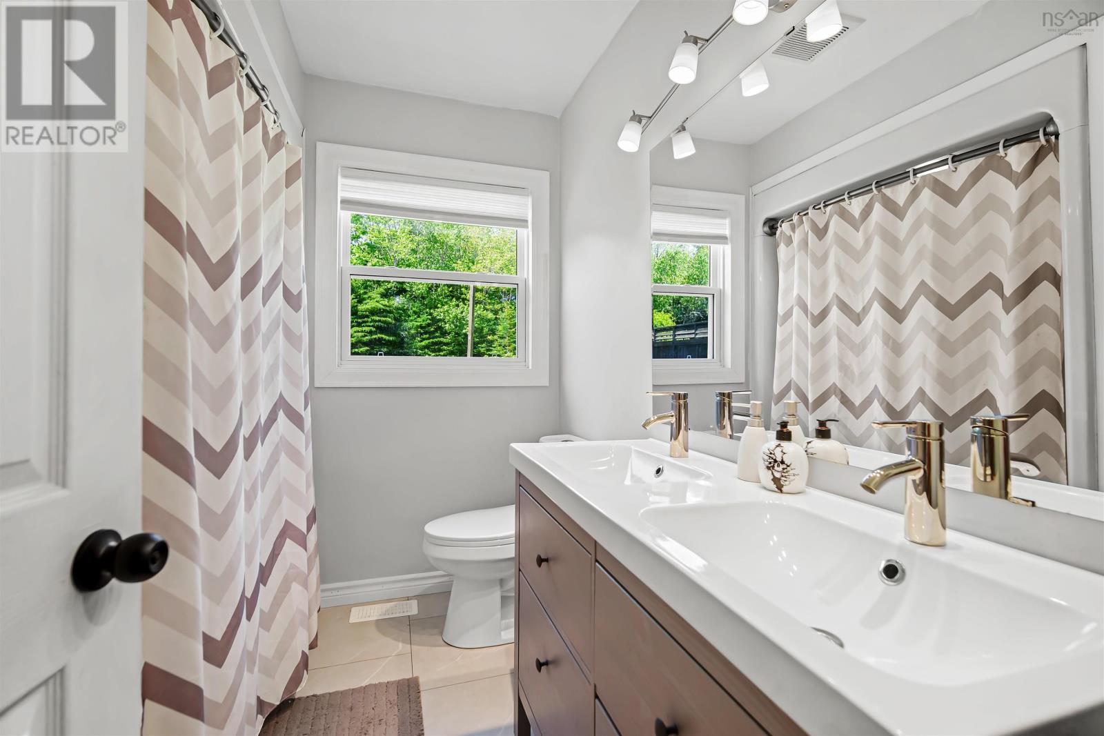 18 Delmerle Drive - 34