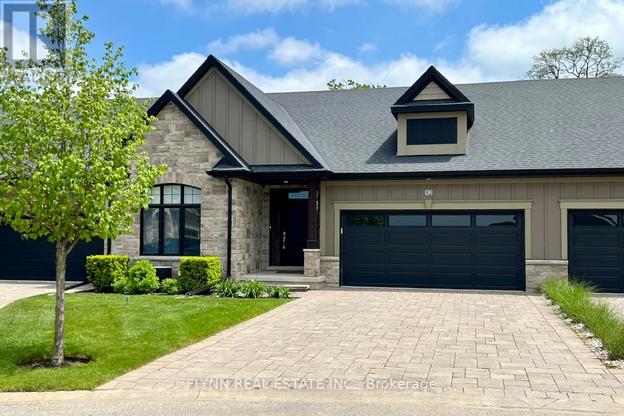 32 RIDGEVIEW CRESCENT - 1