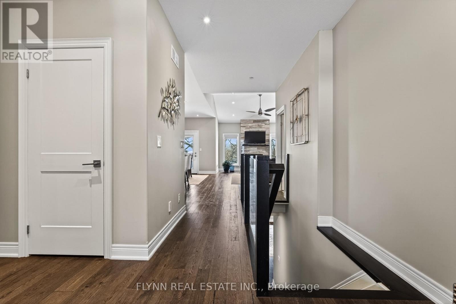 32 RIDGEVIEW CRESCENT - 12
