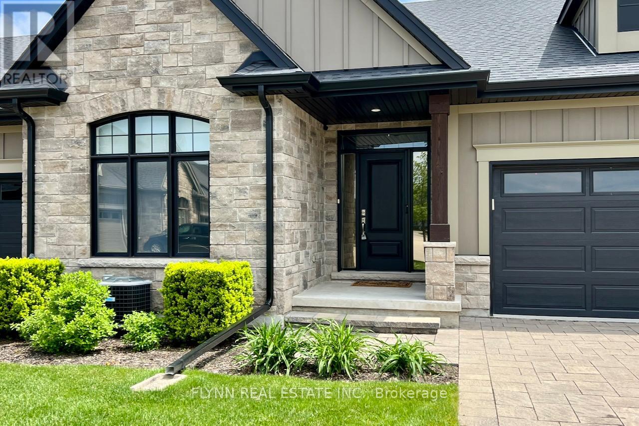 32 RIDGEVIEW CRESCENT - 2