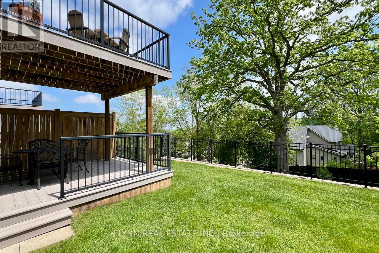 32 RIDGEVIEW CRESCENT - 44