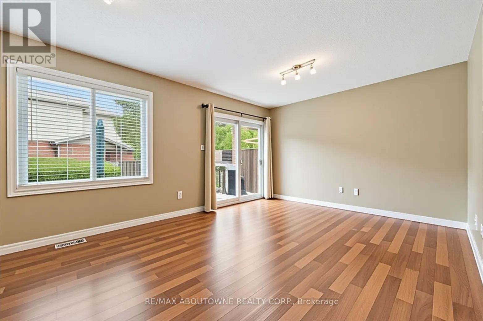 488 COLT STREET - 10
