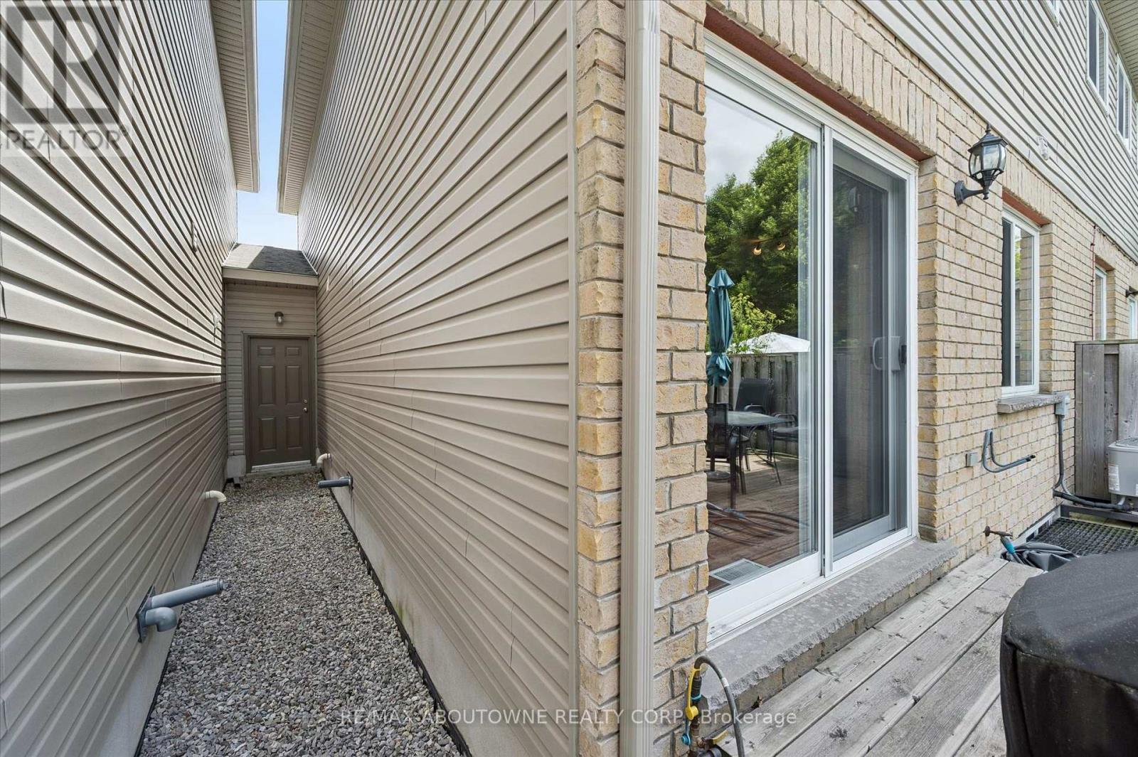 488 COLT STREET - 31