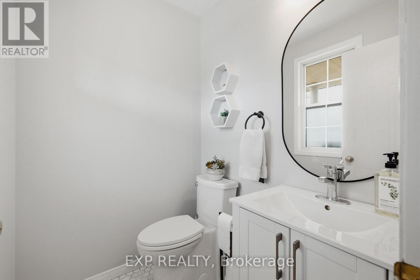 31 PARKSIDE STREET - 12