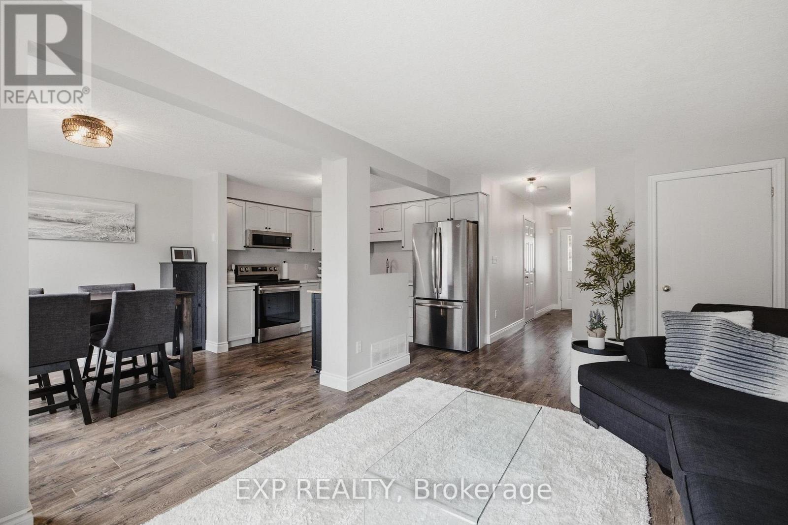 31 PARKSIDE STREET - 5