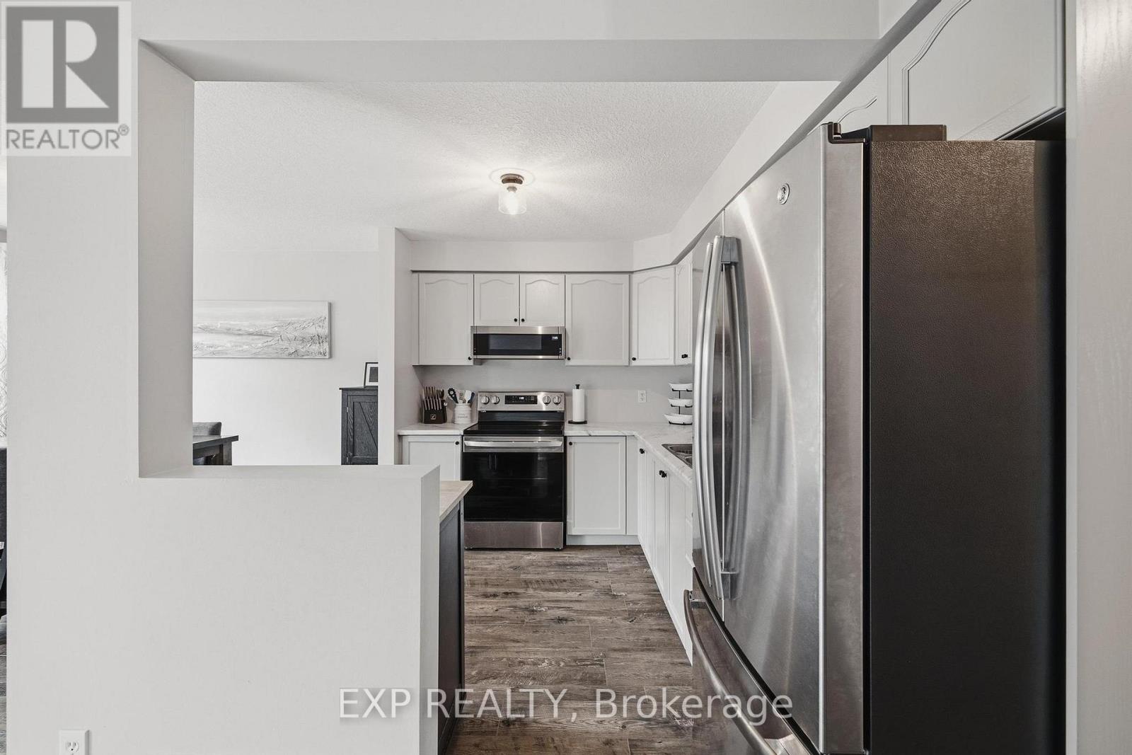 31 PARKSIDE STREET - 6