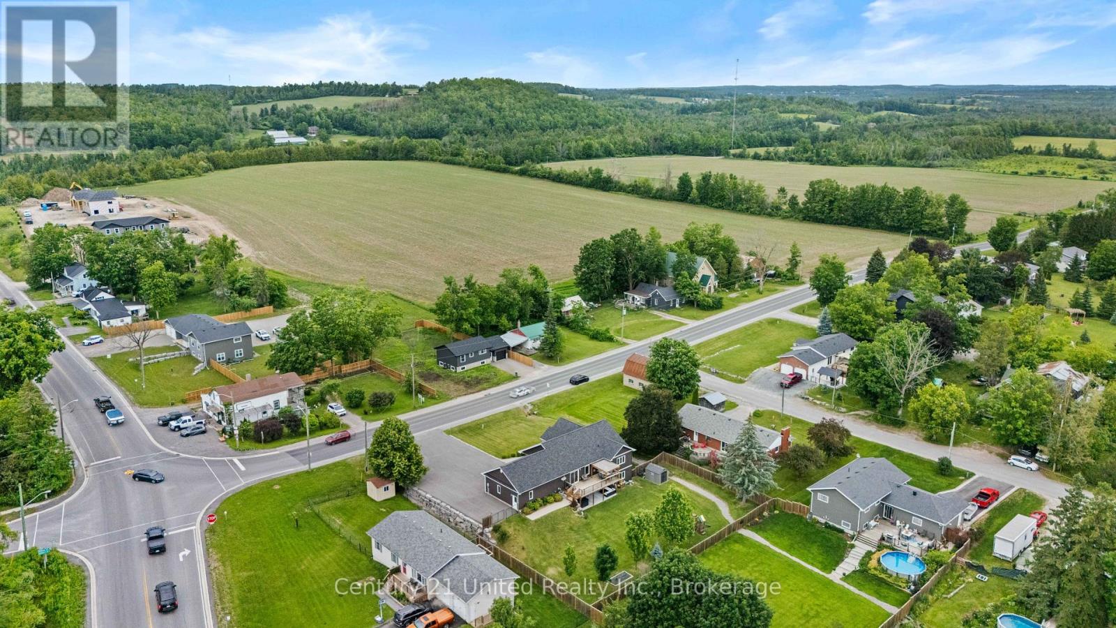 929 MOUNT PLEASANT ROAD - 38