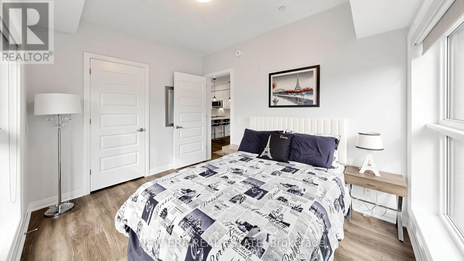 #229 128 GROVEWOOD COMMON - 32