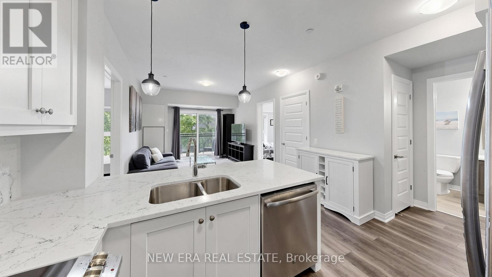 #229 128 GROVEWOOD COMMON - 21