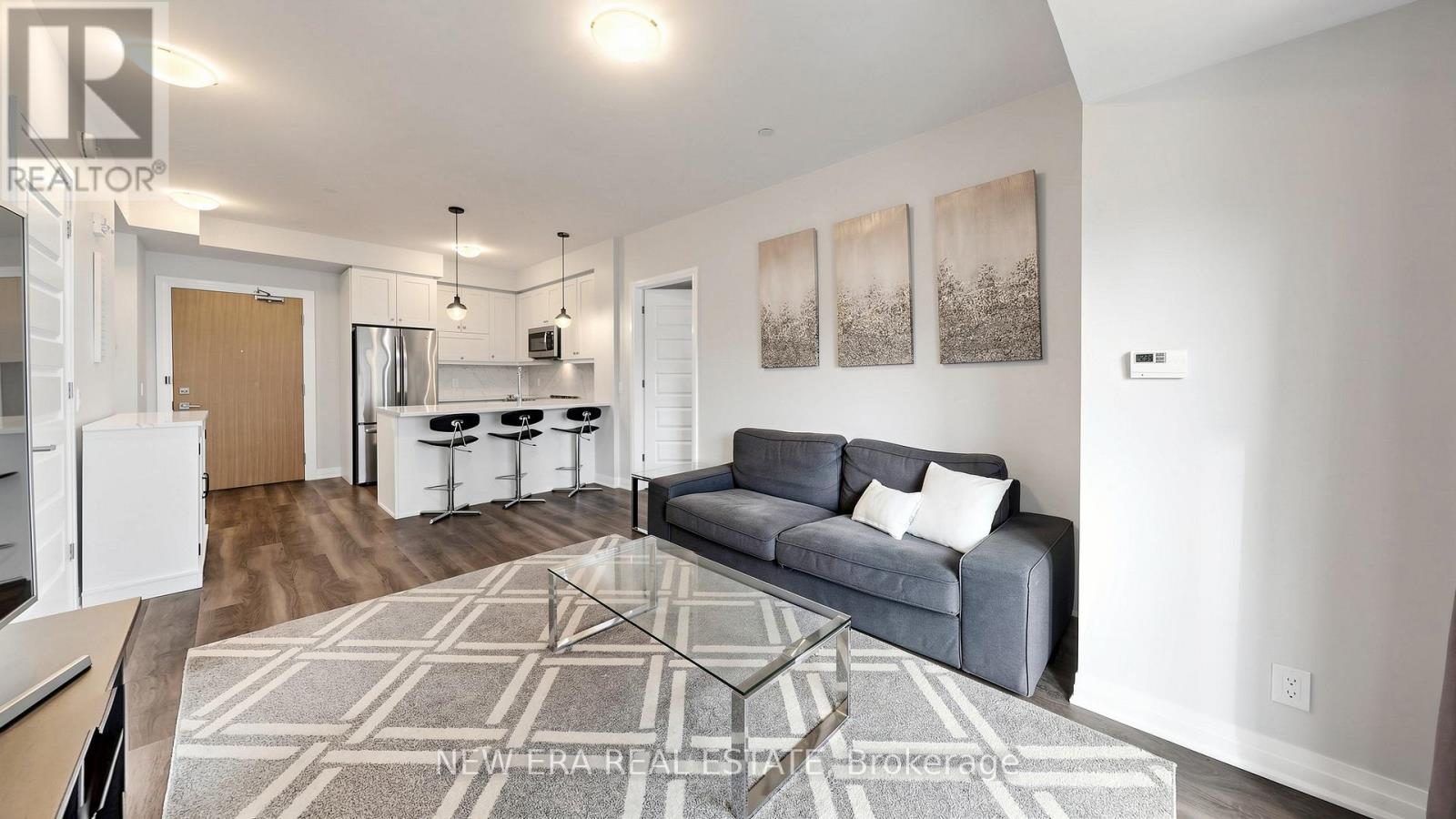 #229 128 GROVEWOOD COMMON - 14